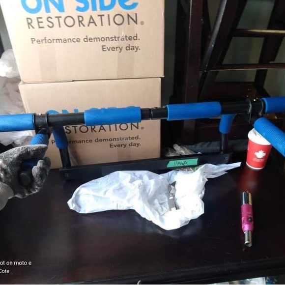 Pull up bar - Picture 1 of 1